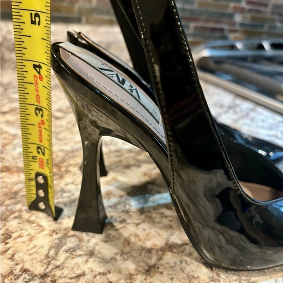 Black patent sling back heels from Zara - Picture 7 of 7